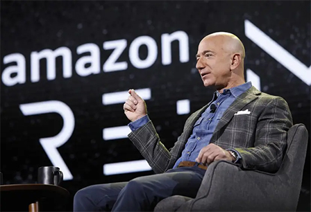 Jeff Bezos Makes Dire Prediction About the Economy